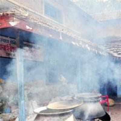 Wedding at Kalyan school even as kids attend classes