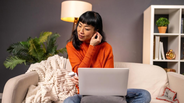 Best Earbuds for Work Calls in 2026: Mic Quality, Noise Cancellation & Connectivity Compared