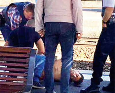 3 Americans subdue gunman on Paris train