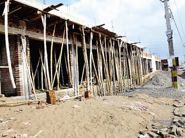 Bihar: Delivery boys, workers return home