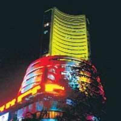 Sensex gains 727 points on positive global cues