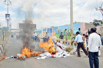 Telangana turmoil: Curfew relaxed in Vizianagaram for 2 hours