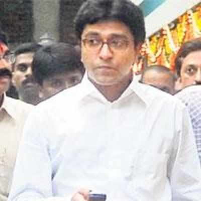 Raj withdraws agitation after HC rap