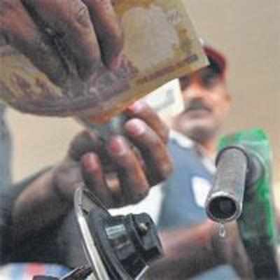 Oil cos to reduce premium fuel prices