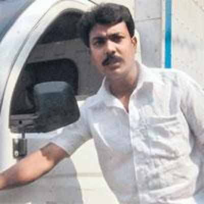 Producer's accident bribe story takes a filmy twist