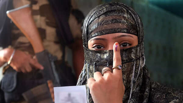 With two INDIA bloc suitors, which way will Muslim votes go in Bengal?