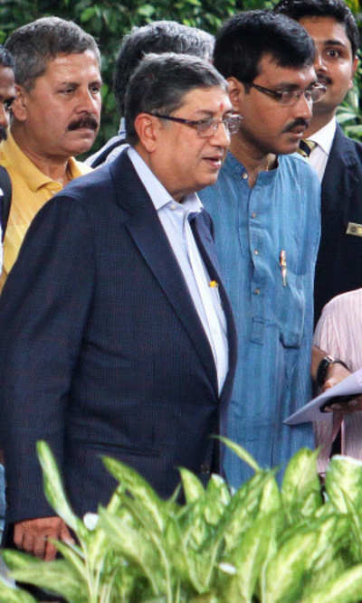 Srinivasan will step aside for fair probe: BCCI to SC