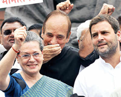 Rahul says Swaraj like a thief, Sonia accuses her of ‘theatrics’