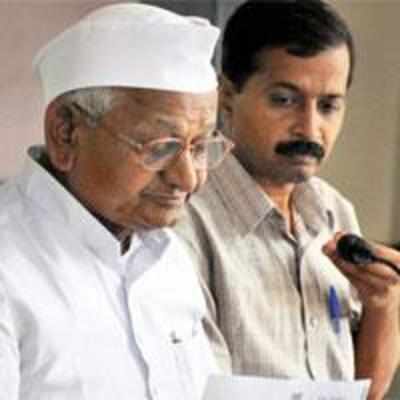 Hazare to break his maun vrat in 3-4 days, begin nationwide tour