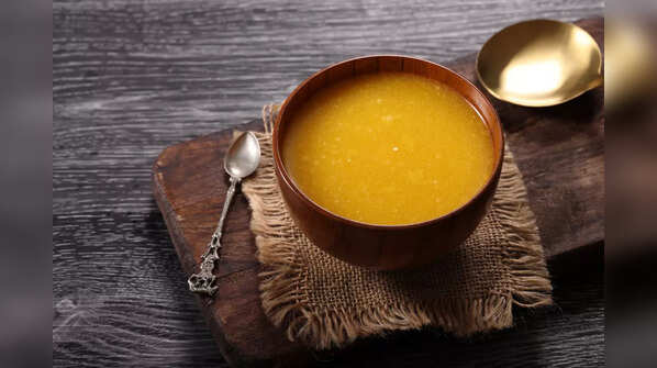 You can also apply ghee to your hair
