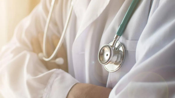 Is stethoscope losing its pulse or docs their ear for the beat?