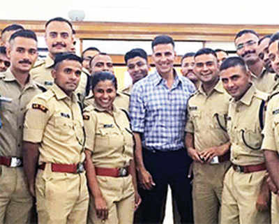 Akki’s hat-tip to the cops