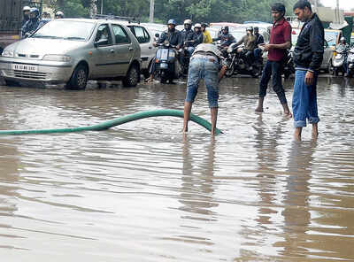 Software to predict showers in the city