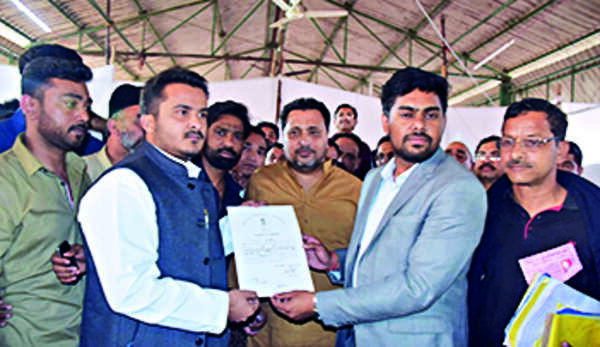 Azam wins Rampur for 10th time, son Abdullah in Suar
