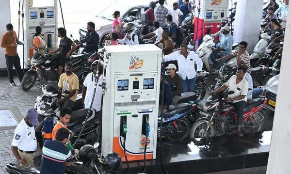 Panic buying leads to long queues at fuel pumps yet again in Telangana; state govt allays fears