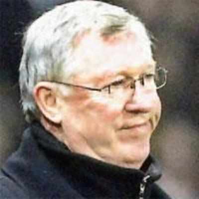 I nearly took the Arsenal job, says United coach Ferguson