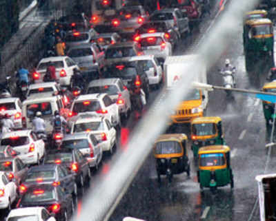 Rains, gale hit AP, Telangana and isolated pockets across country