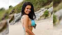 This bikini model describes herself as a software nerd 