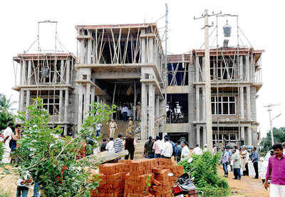 Citizens get ready to blow the whistle on properties under construction now