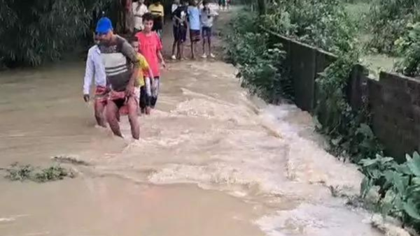 With 8 more deaths, flood toll in northeast mounts to 53