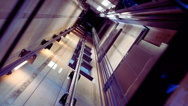 Expert shares safety hacks every child (and adult) should know while using an elevator