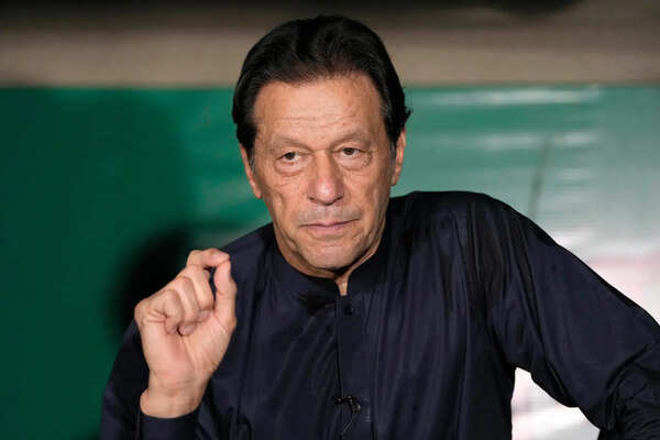 'They both reacted instantly': Greg Chappell reveals Sunil Gavaskar, Kapil Dev’s quick stand for Imran Khan