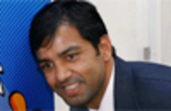 Boxer Akhil weaves his magic
