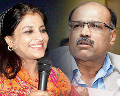 Shazia Ilmi, Gopinath quit AAP; cite lack of democracy, ‘scoot and shoot politics’
