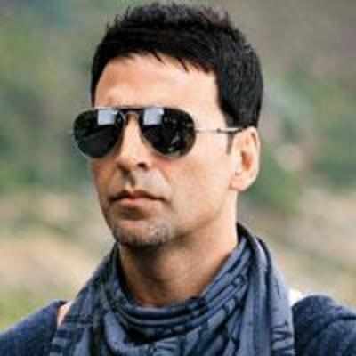 Akki dubs in UK for Transformers
