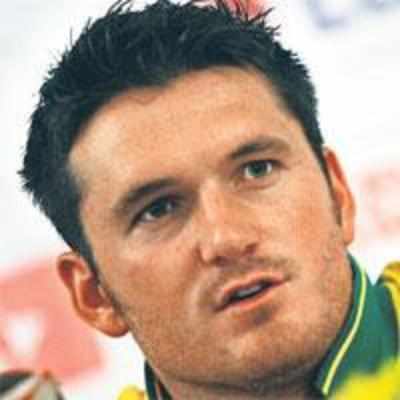 Smith's ton leaves SA in with a chance