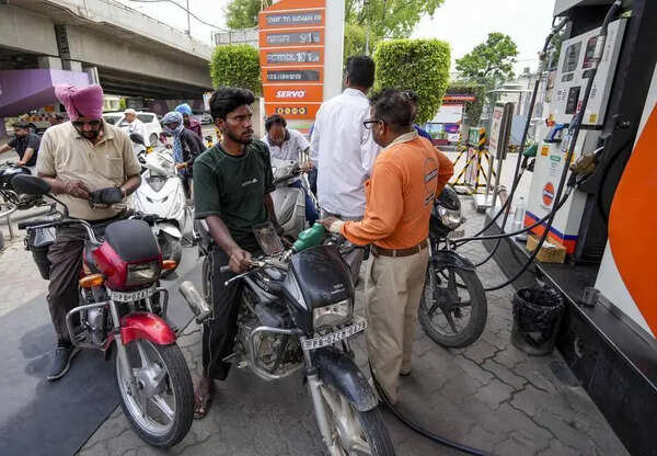 Panic buying in Amritsar; pumps run out of fuel