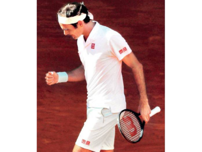 Roger Federer to join Novak Djokovic in quarterfinals at Madrid Open