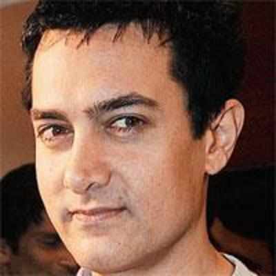 Aamir cuts Delhi's belly