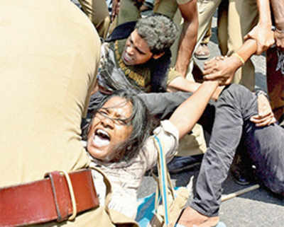 BJP stands by IIT-M as protests intensify