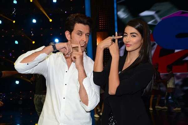 Hrithik Roshan and Pooja Hegde promote 'Mohenjodaro' on Remo D'Souza's 'Dance +'