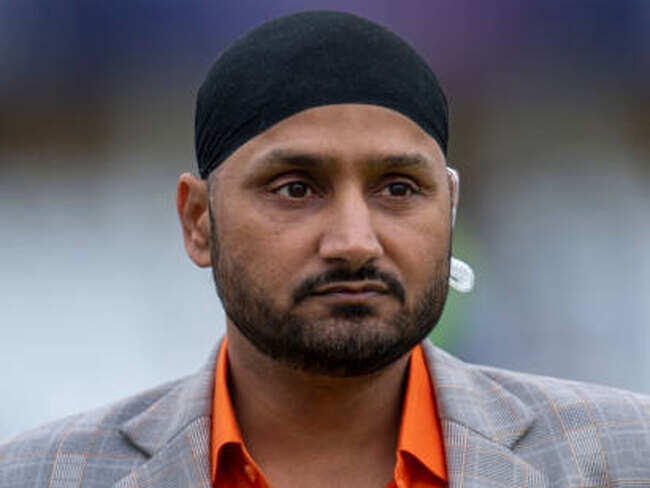 World Cup 2019: Harbhajan Singh warns India's stars to expect sleepless night as Pakistan loom