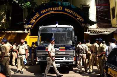 MNS-backed trust gifts LED TVs to Mumbai’s Arthur Road jail