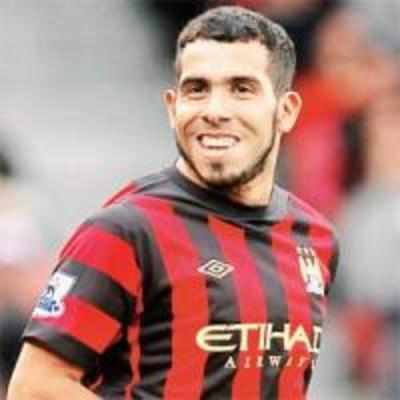 Leonardo claims PSG will not '˜steal' Tevez from AC Milan