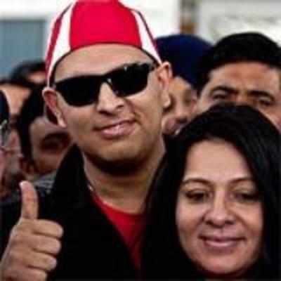 Welcome back home my brother: Sachin to Yuvraj