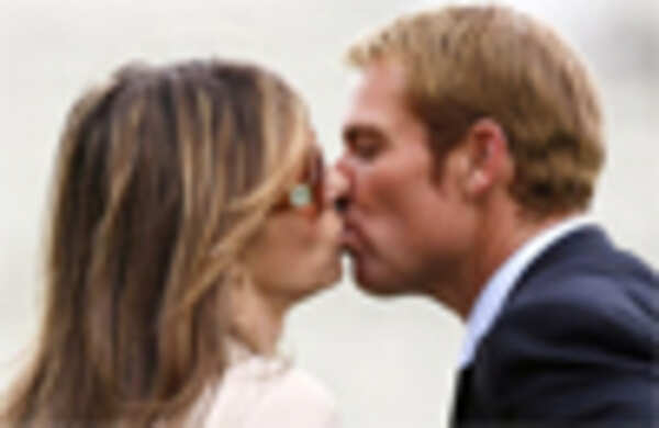 Warne-Hurley wedding in winter