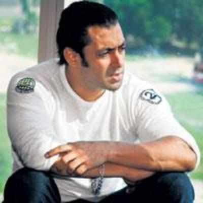 Salman being inhuman, complains fan