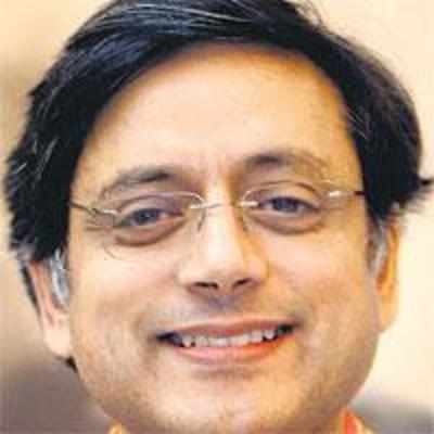 No stake in Kochi team, says Shashi Tharoor