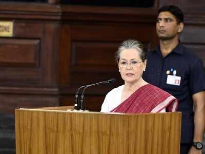 Sonia Gandhi elected leader of Congress Parliamentary Party, to appoint floor leaders soon