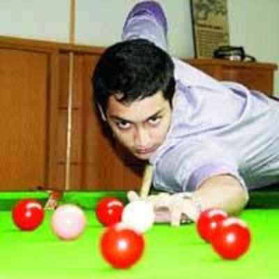 Snooker champ does country proud