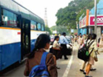 BMTC ‘school buses’ seized for not being yellow and for other lapses