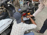 Only 49% vehicles fitted with HSRPs across the state after almost 1.5 years