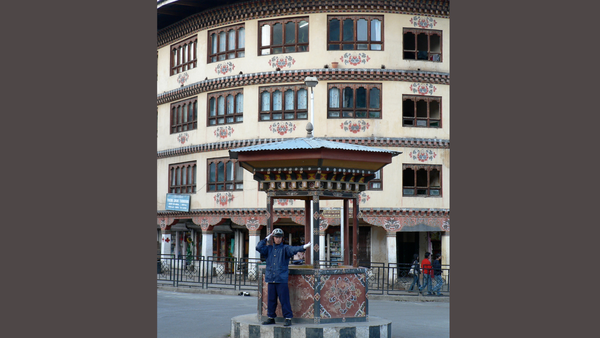 Guess the place: There are no traffic lights in this capital city and the reason is...