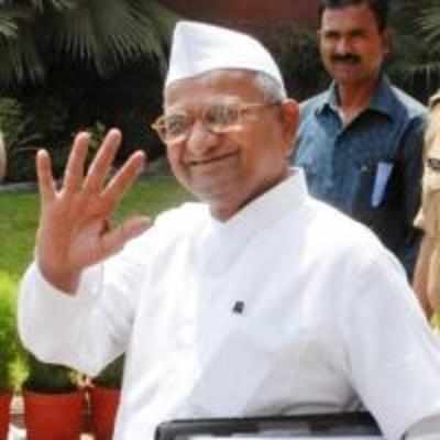 PM remote-controlled on Lokpal: Anna