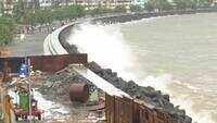 Watch: High tides hit Mumbai’s Marine Drive 