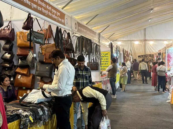 Visitors filling shopping bags at khadi expo